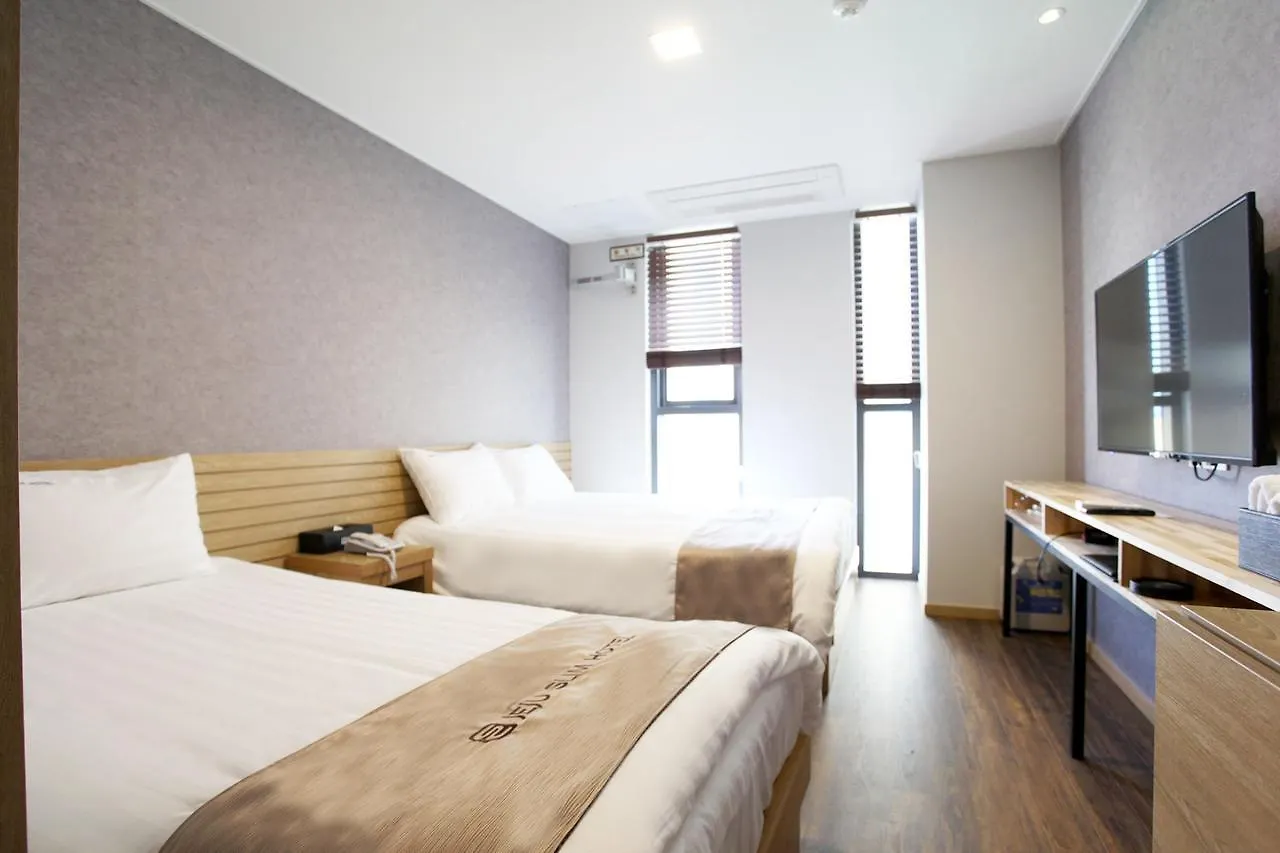 Jeju Slim Hotel